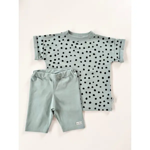 KOMPLET T-SHIRT PLAMKI + KOLARKI DUSTY BLUE